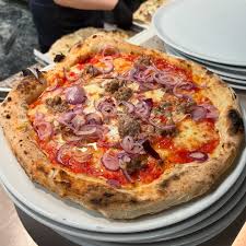 Pizza Carnati & Ceapa